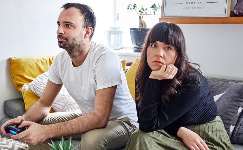 How To Spot Signs They're Gaslighting You.